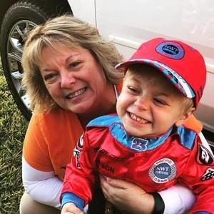 Meet your Posher, Debbie